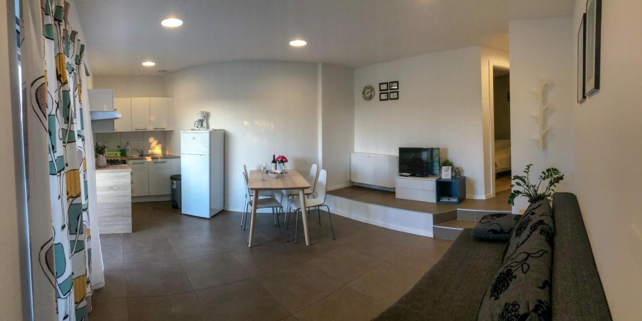 Apartment Vita Funtana Exterior photo